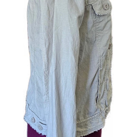 Nicole Miller Cream Linen Jacket with Classic Distressed Denim Style - Picture 6 of 16